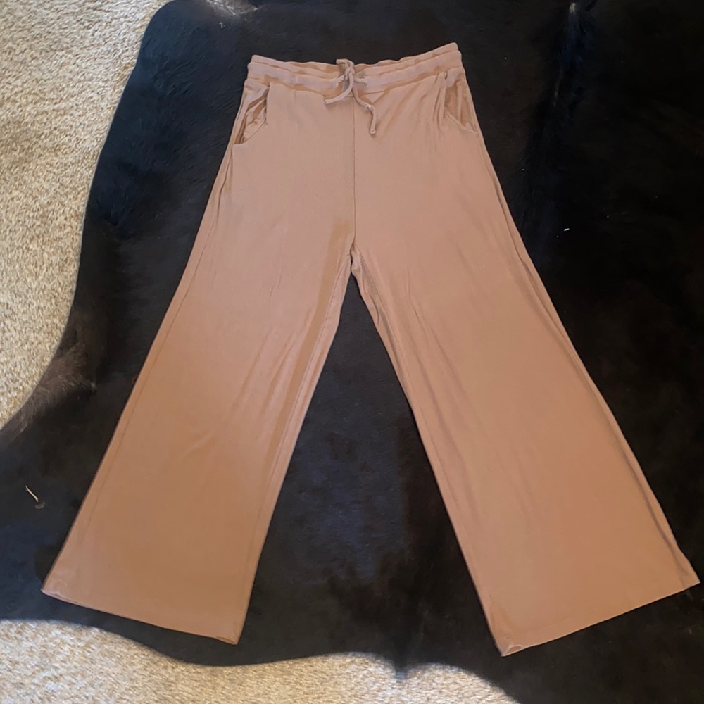 Super cute super comfy neutral colored pants gently used,  great condition